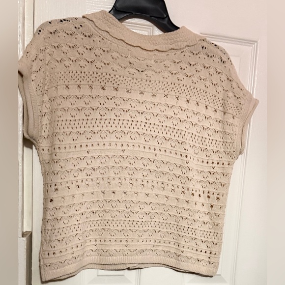 Cream Openwork Crochet Button-Up Top - Picture 5 of 8